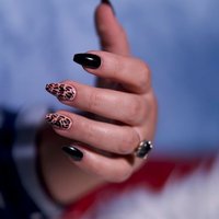 Manicura combinada y esmaltado semipermanente (más de un tono)